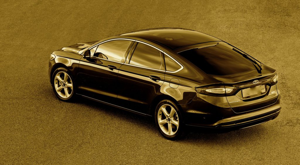 FordMondeo-5Door_07