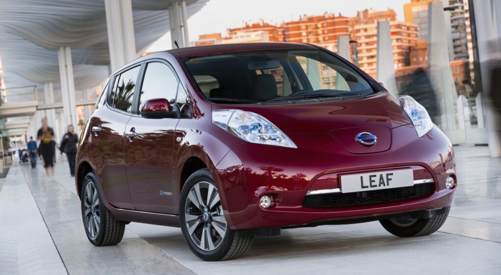 autofrau_nisssanleaf