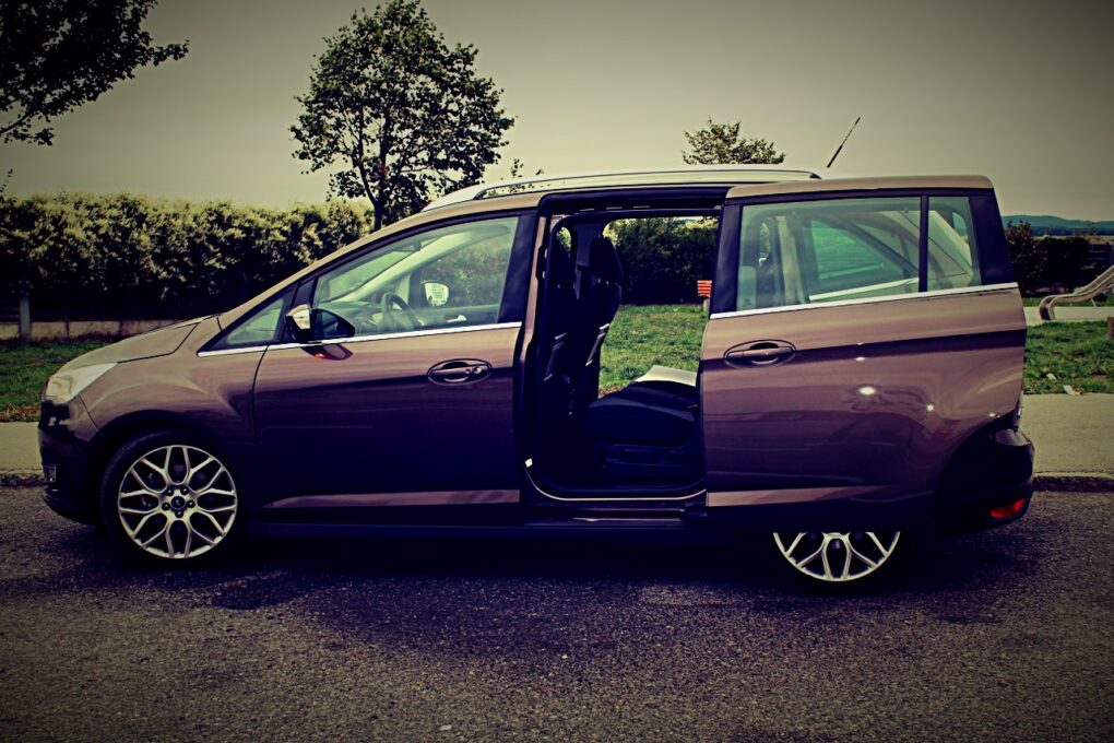 autofrau_fordgrandcmax_7143_Fotor