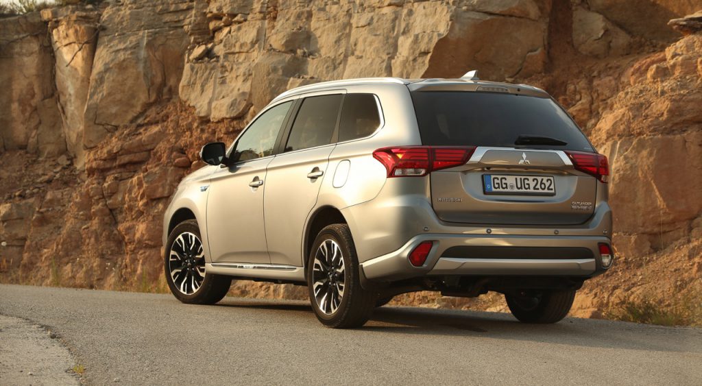 autofrau_mitsubishiPHEV08