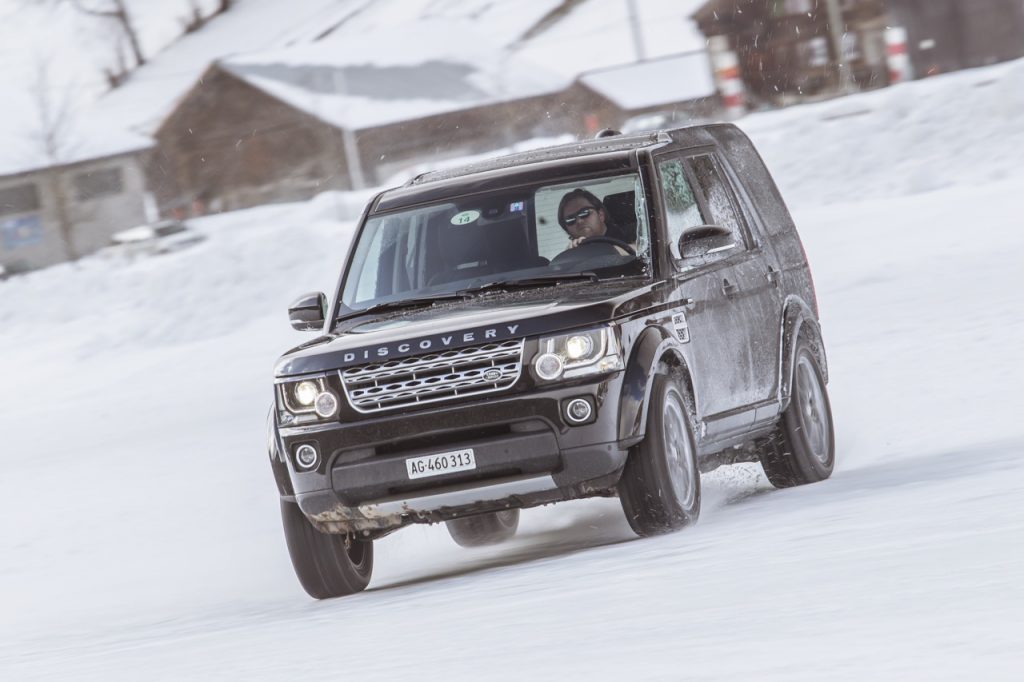 autofrau_jaguar_landrover_icedrivingexperience2