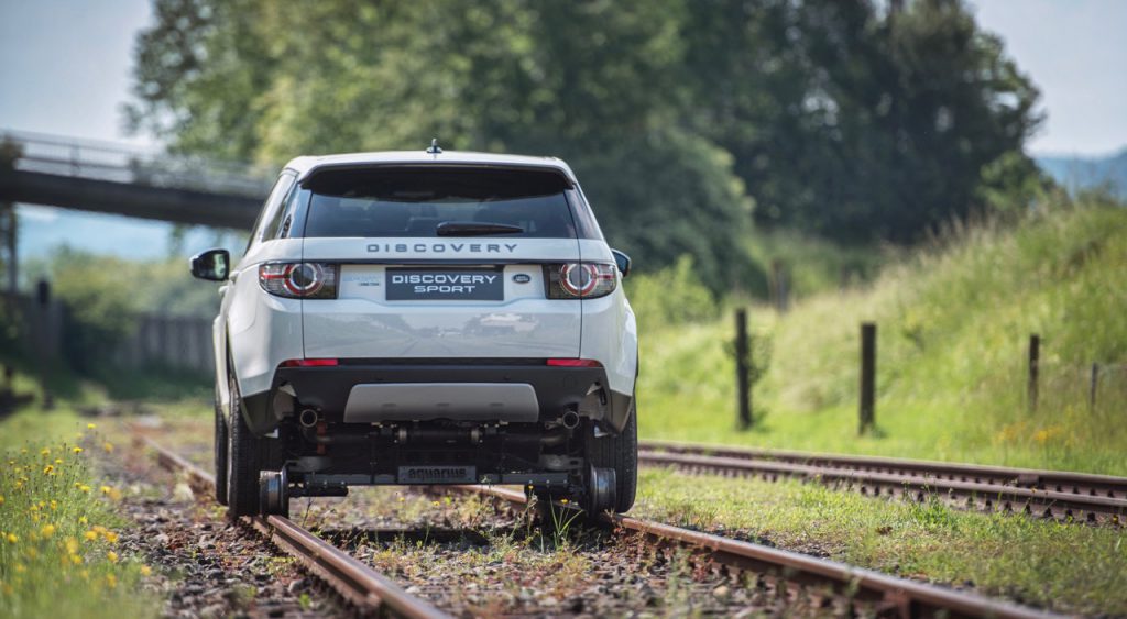 autofrau_landroverdiscoverysporttrain - 1