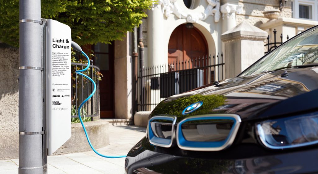 autofrau_bmwlightandcharge - 8