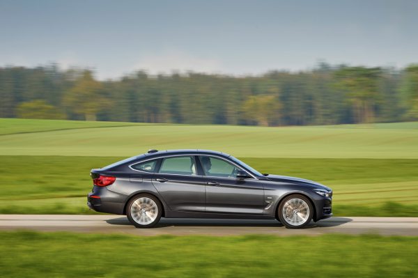 BMW 330i GT Luxury Arktikgrau